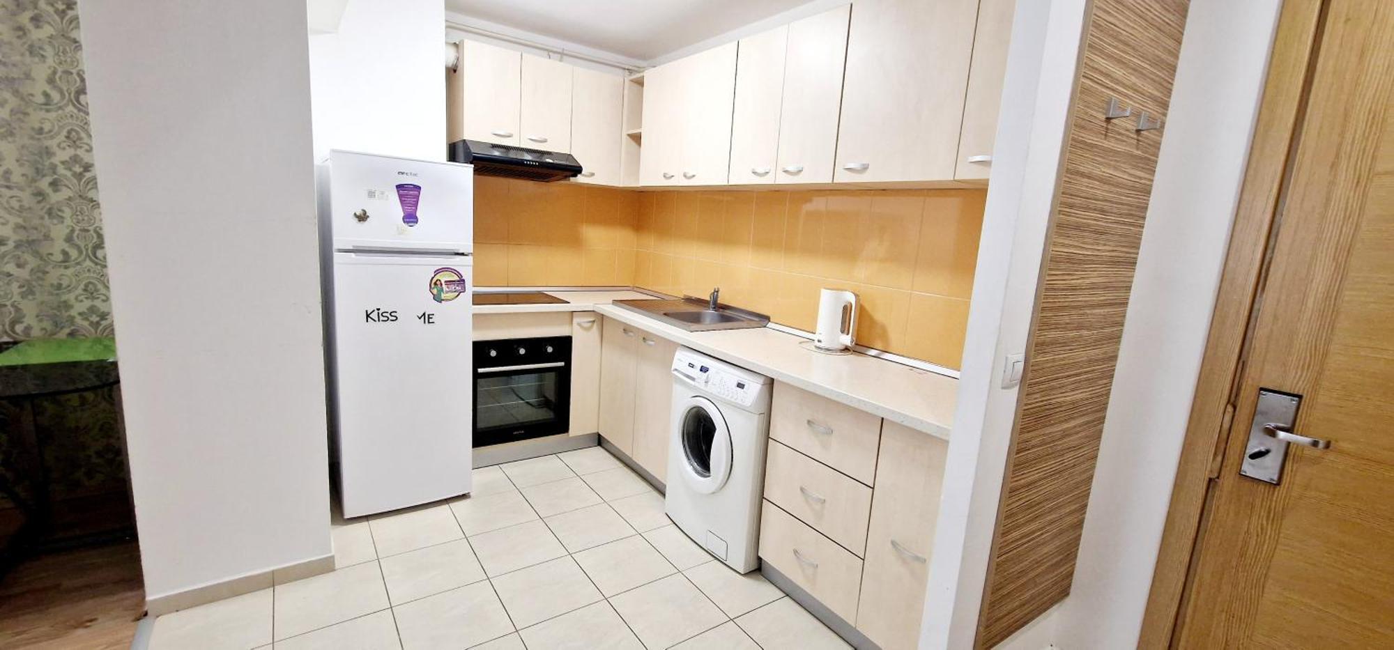 Rin Grand Sofmed Apartment Bukares Bagian luar foto
